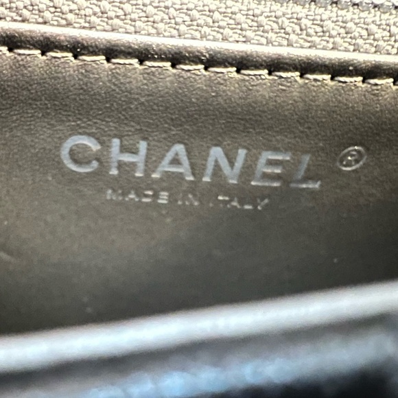 CHANEL Goatskin Quilted Small Chic Pearls Flap Bag - Picture 10 of 14